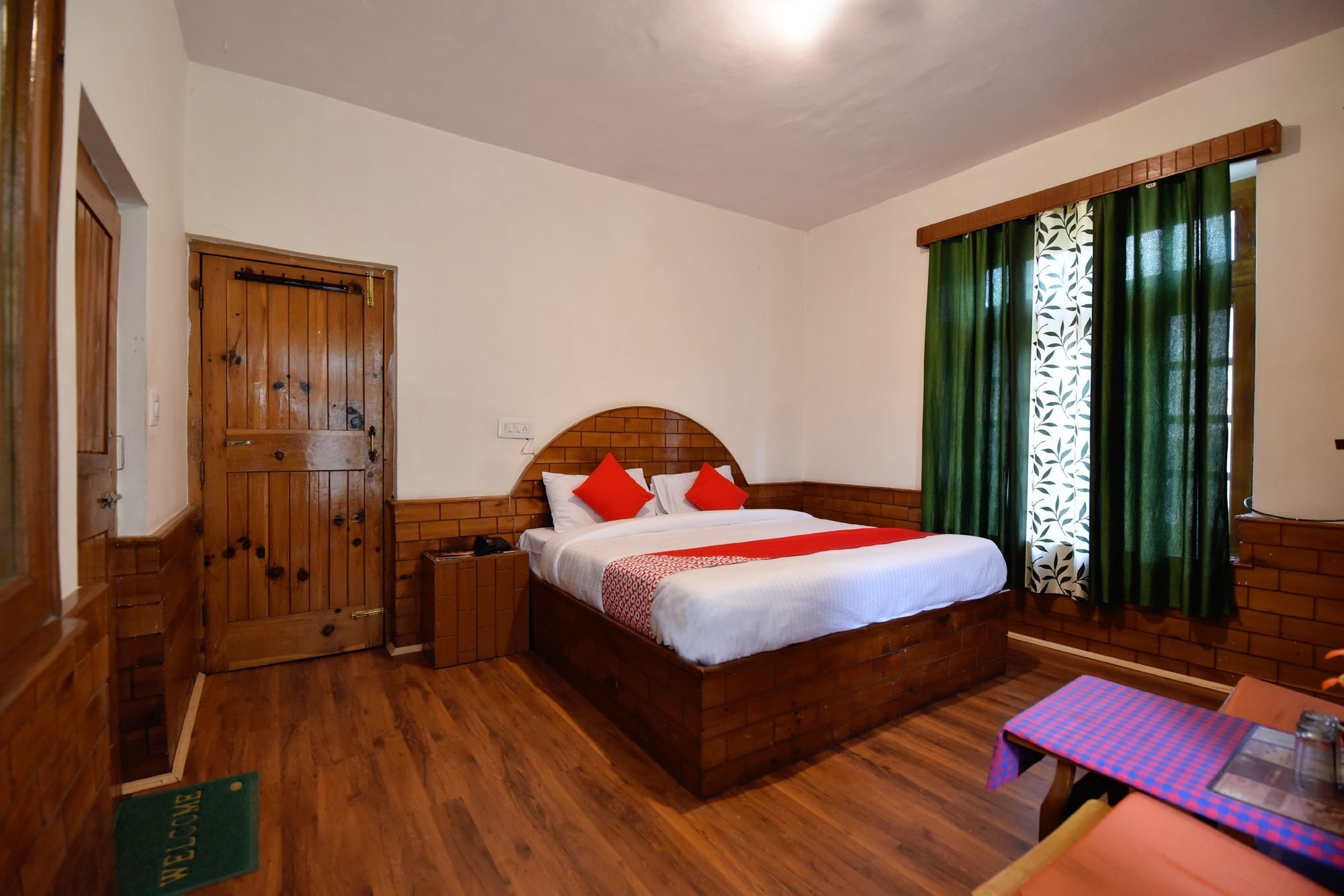 Oyo 13232 Red Rose Cottage Манали Экстерьер фото