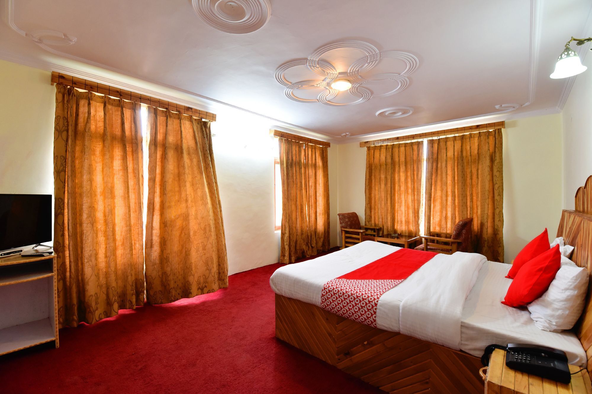 Oyo 13232 Red Rose Cottage Манали Экстерьер фото